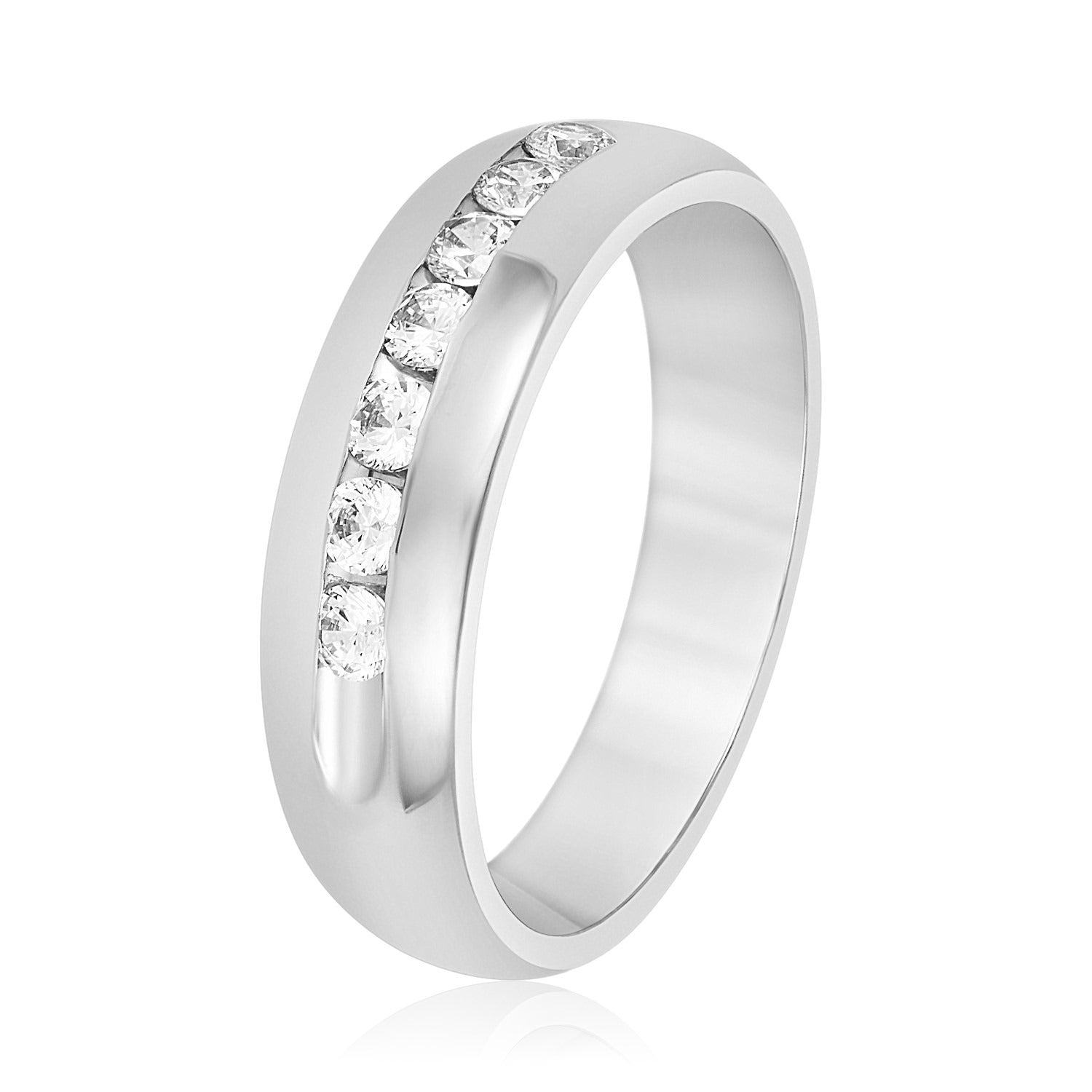 Mens round style diamond and gold ring